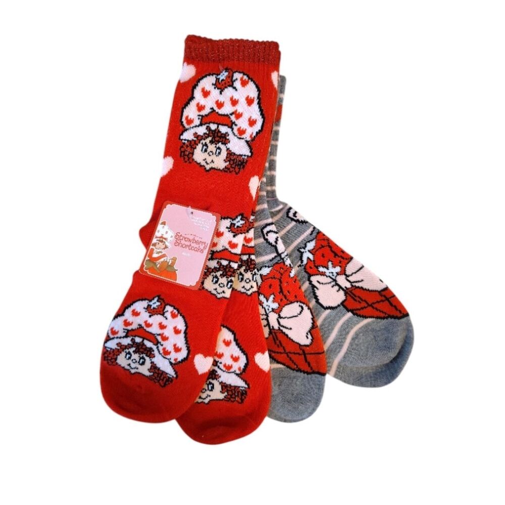 Strawberry Shortcake 2 Pairs‎ Red & Gray Printed Crew Socks NWT